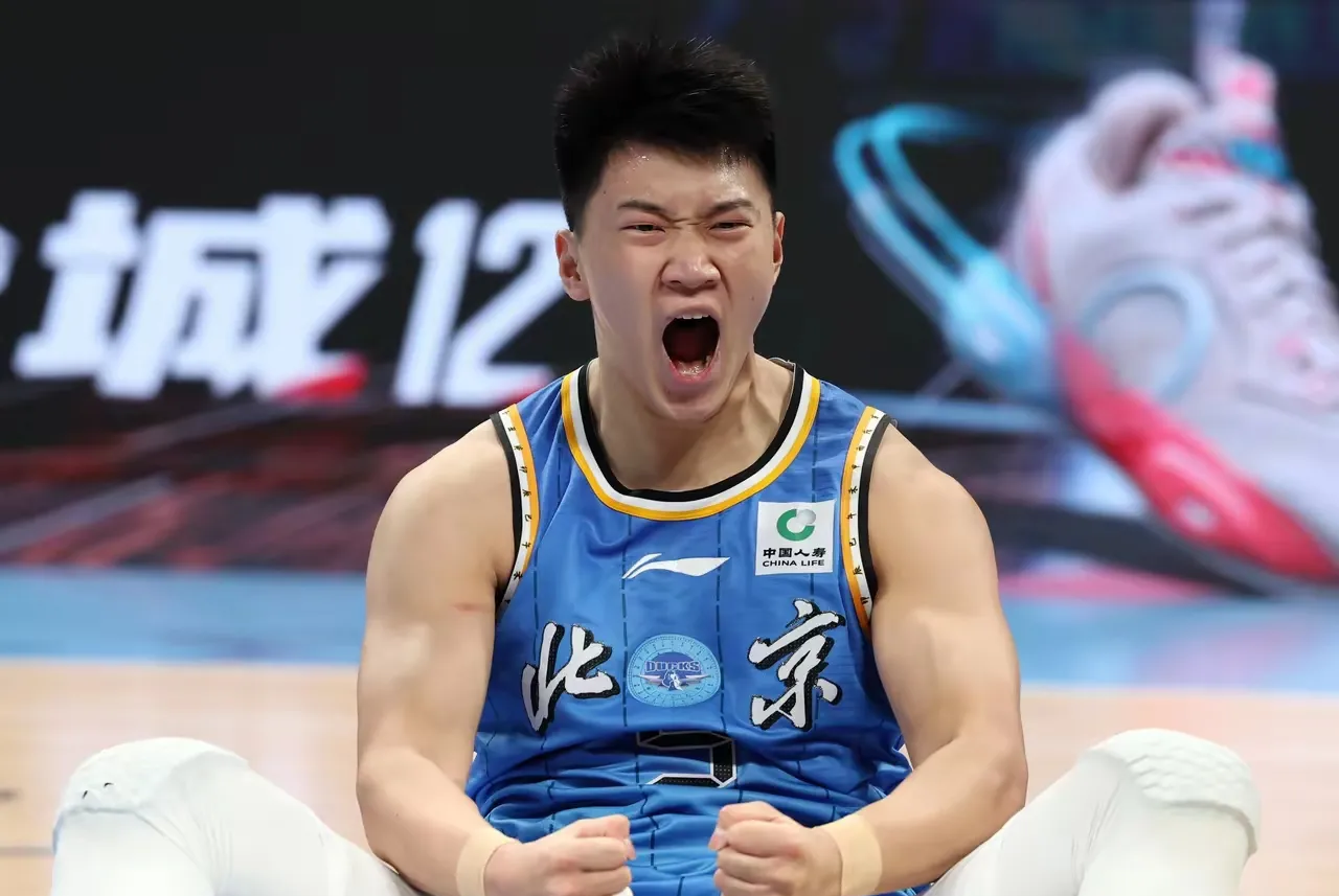 体育项目内容-北京首钢发布备战花絮，今夜绝杀压哨，西甲任务艰巨，资深球员宣示担当-体育项目内容